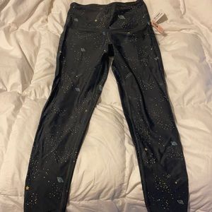 NWT Victoria sport space print leggings